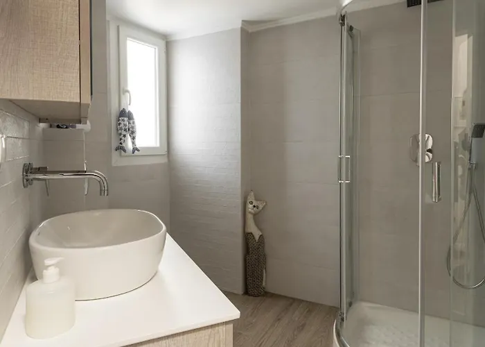 The Fluffy Rooster, #feelslikehome Apartman Szaloniki